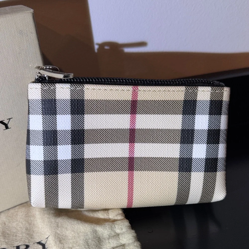 Burberry Nova Check Pouch - Picture 2 of 6